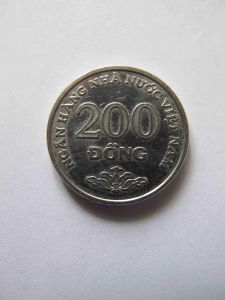 Вьетнам 200 донг 2003